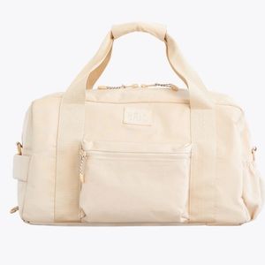 NWT Beis the Sport Duffle in Beige